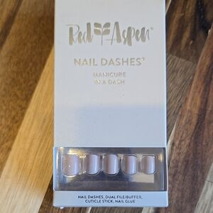 Red Aspen Nude Press-On Nail Dashes - Neutral Pink Set
